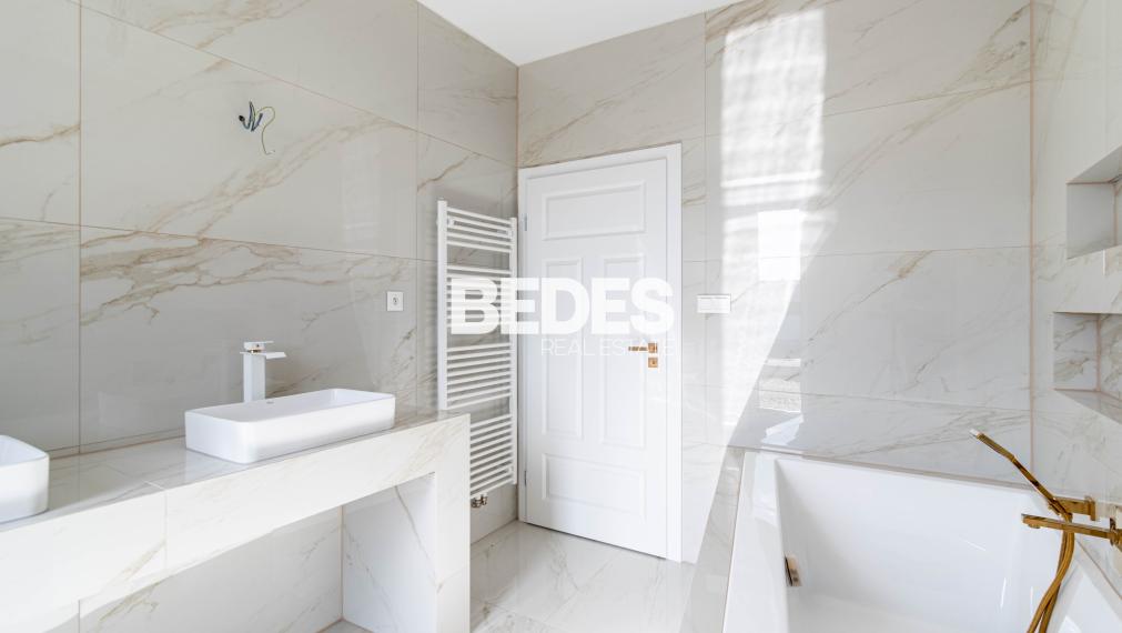 BEDES | novostavba 182m2, pozemok 659m2, 3x terasa, 1x garáž