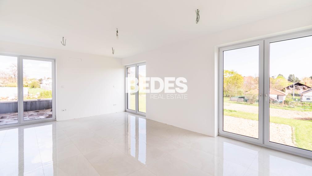 BEDES | novostavba 182m2, pozemok 659m2, 3x terasa, 1x garáž