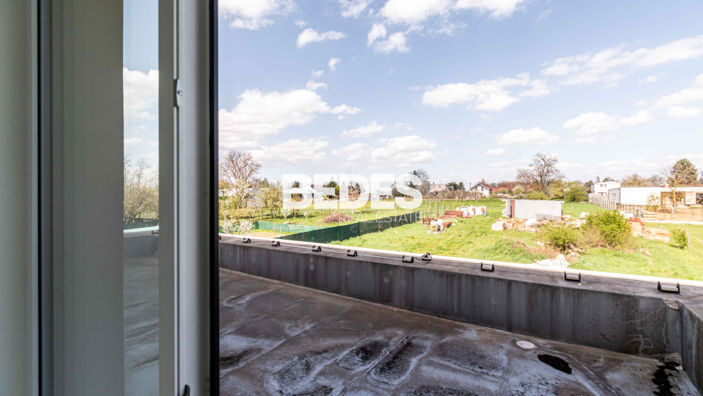 BEDES | novostavba 182m2, pozemok 659m2, 3x terasa, 1x garáž