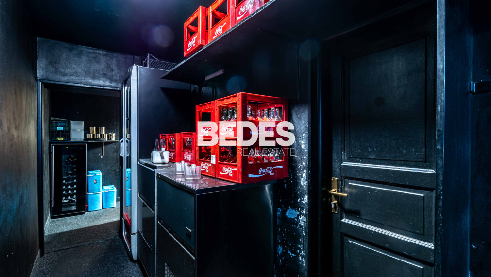 BEDES | Kompletne zariadený klub s personálom, vybavením a know-how