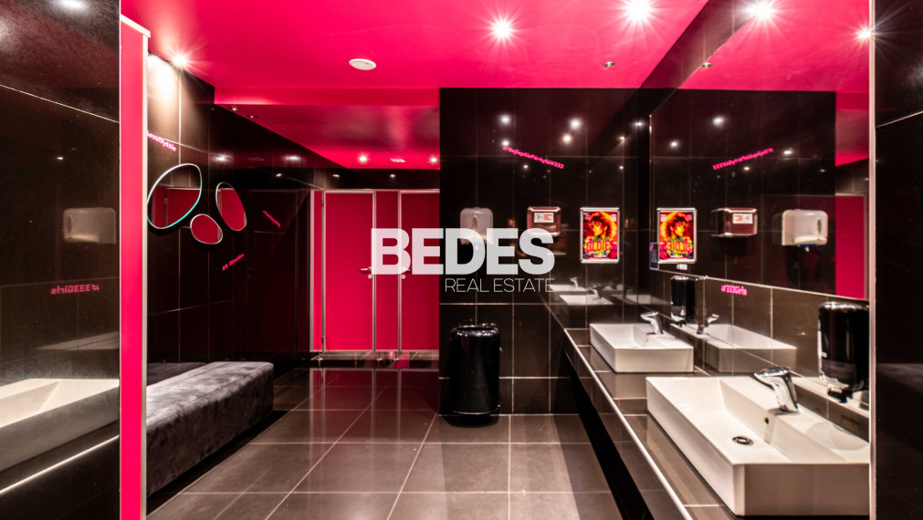 BEDES | Kompletne zariadený klub s personálom, vybavením a know-how