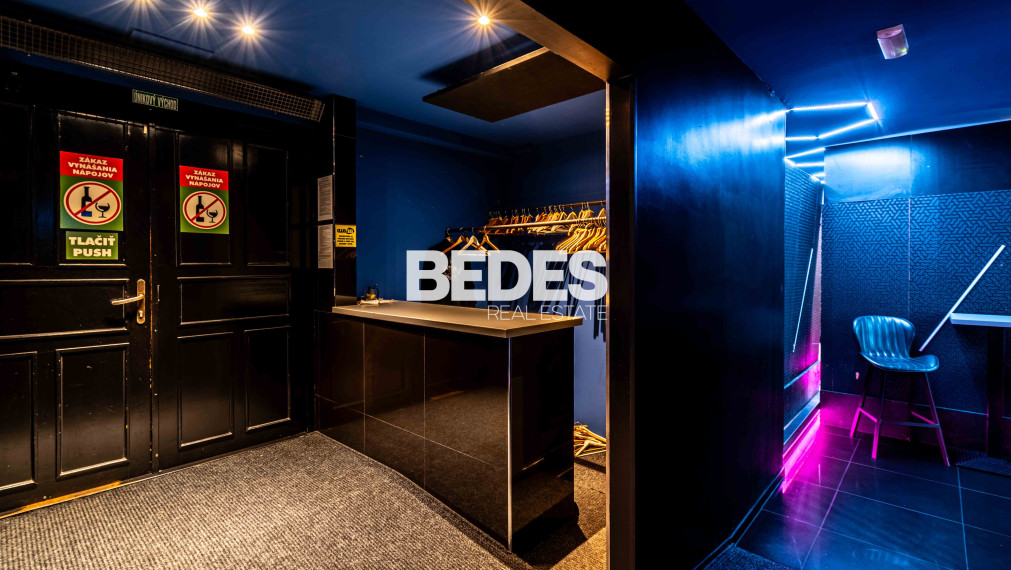 BEDES | Kompletne zariadený klub s personálom, vybavením a know-how