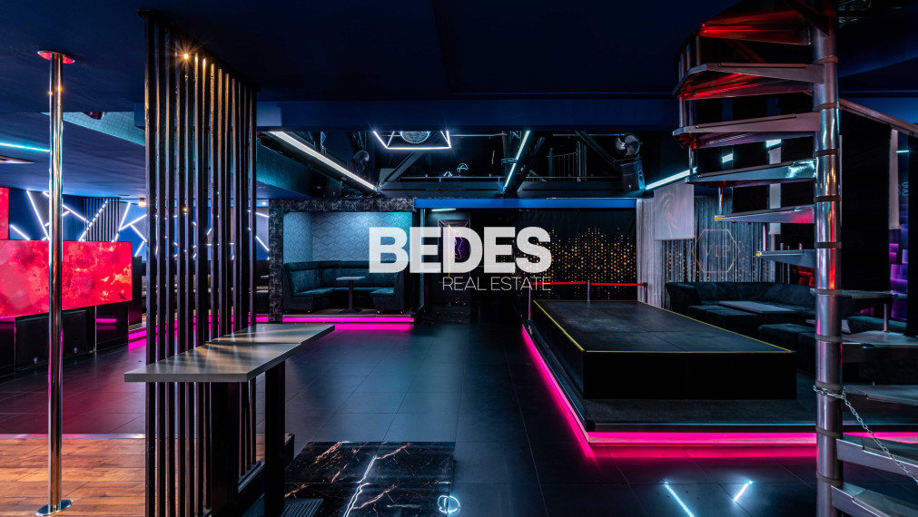 BEDES | Kompletne zariadený klub s personálom, vybavením a know-how