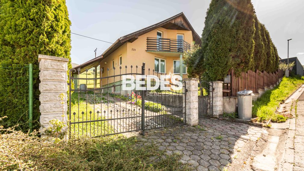 BEDES | 5 izb rodinný dom, 2 kúpeľ., pozemok 792m2, Ráztočno