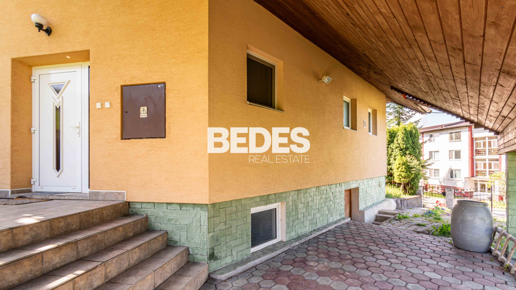 BEDES | 5 izb rodinný dom, 2 kúpeľ., pozemok 792m2, Ráztočno