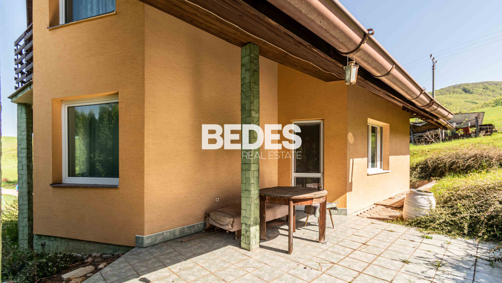 BEDES | 5 izb rodinný dom, 2 kúpeľ., pozemok 792m2, Ráztočno