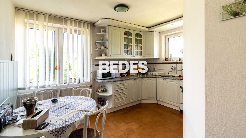 BEDES | 5 izb rodinný dom, 2 kúpeľ., pozemok 792m2, Ráztočno