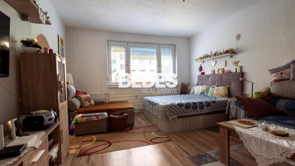 BEDES | Investičný 1-izbový byt s balkónom na ulici Školská