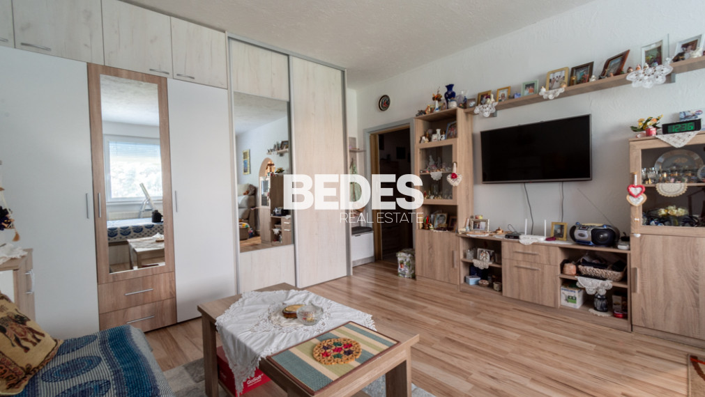 BEDES | Investičný 1-izbový byt s balkónom na ulici Školská