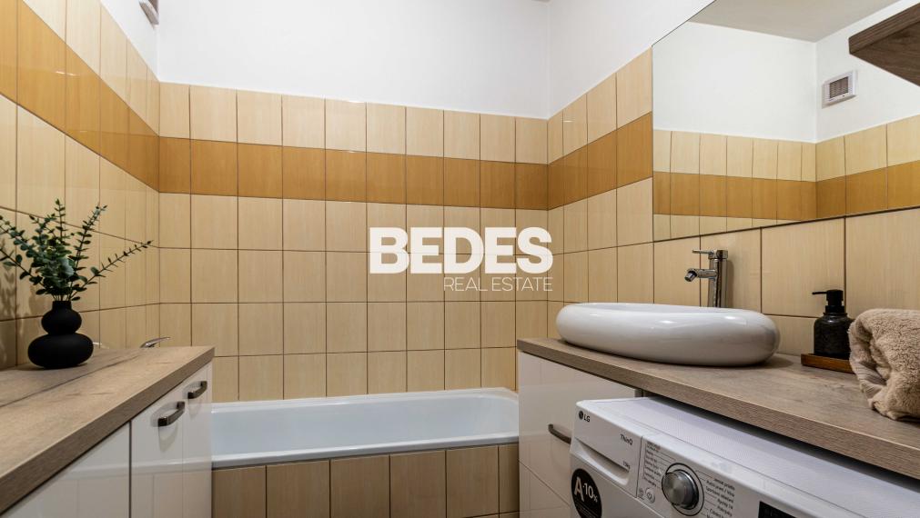 BEDES |  Prenájom moderný 2-izbový byt, Nováky