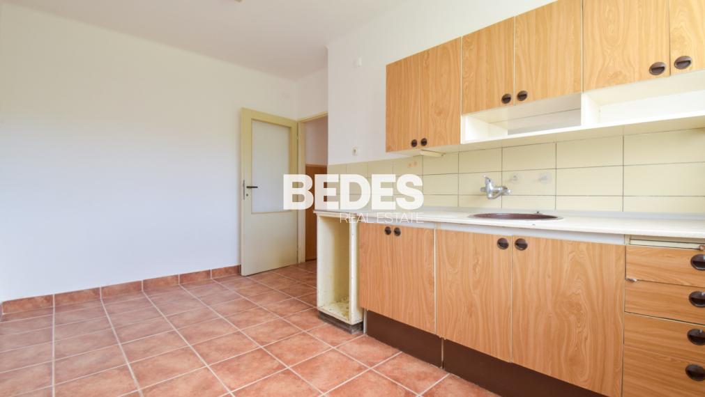 BEDES | tehlový 2 izb. byt, zachovalý pôvodný stav, Handlová