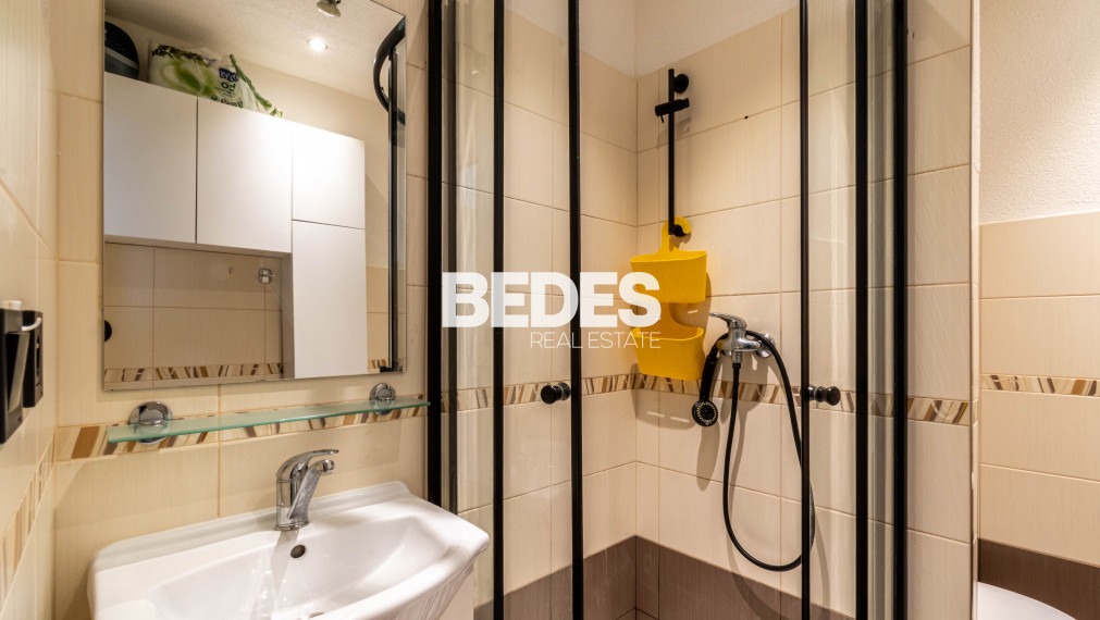 BEDES | Zariadený 1 izbový byt s balkónom po rekonštrukcii
