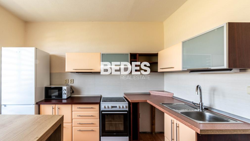 BEDES | Zariadený 1 izbový byt s balkónom po rekonštrukcii