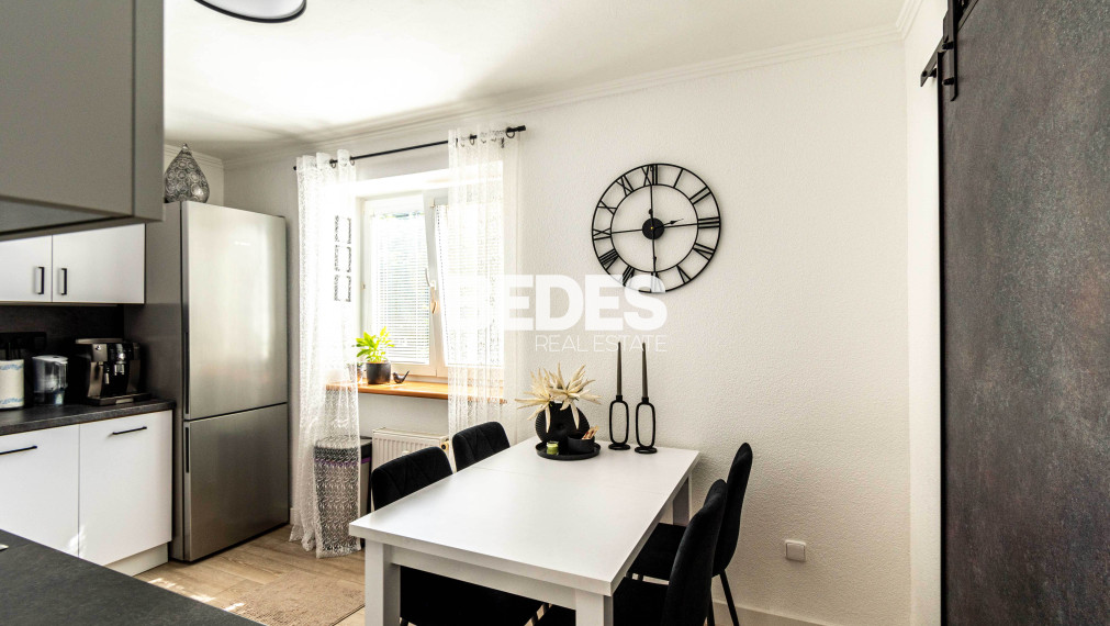 BEDES | Veľkometrážny 3 izbový byt s kompletným zariadením