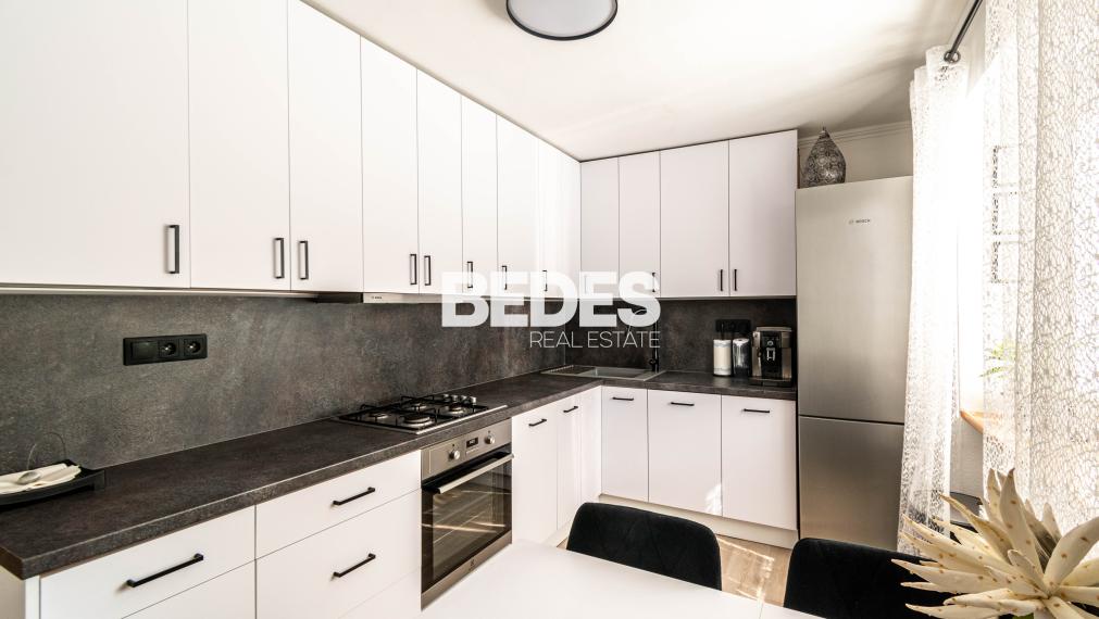 BEDES | Veľkometrážny 3 izbový byt s kompletným zariadením
