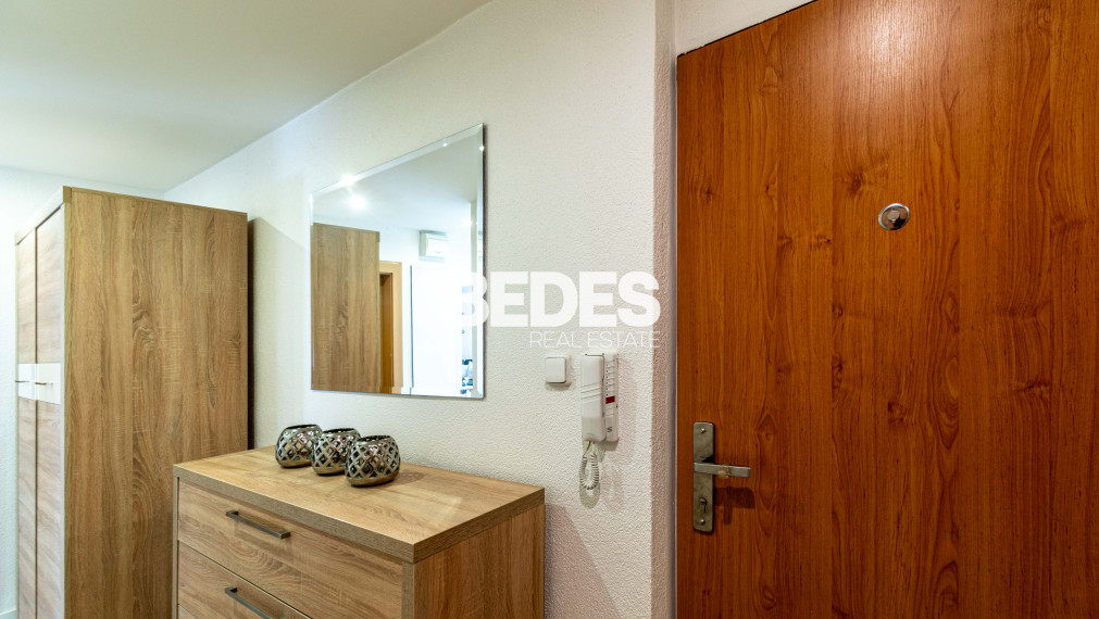 BEDES | Veľkometrážny 3 izbový byt s kompletným zariadením