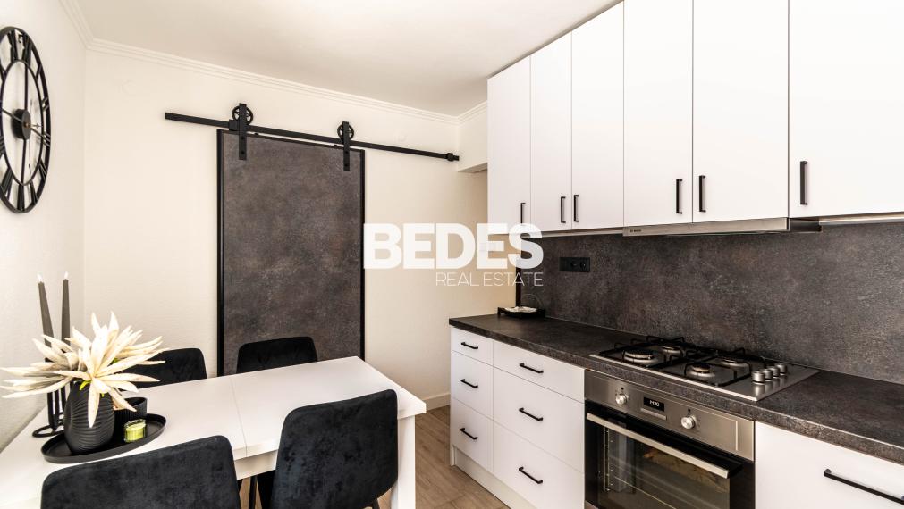 BEDES | Veľkometrážny 3 izbový byt s kompletným zariadením