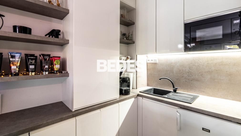 BEDES | Obchodný priestor v bytovom dome pripravený na prevádzku