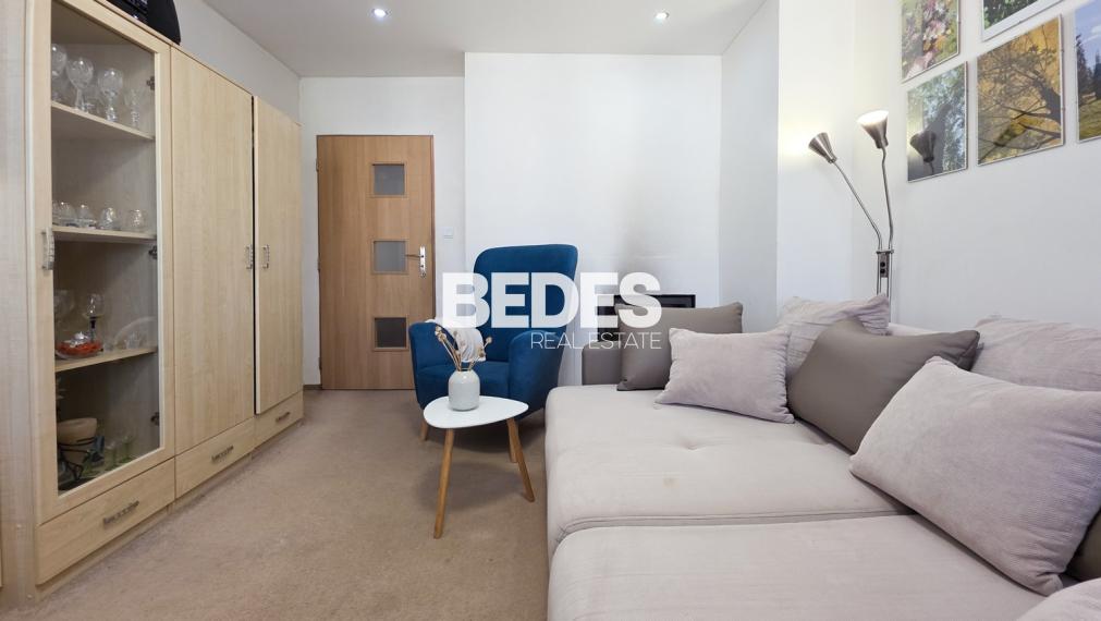 REZERVOVANÉ | 3 izbový byt, loggia, garáž, záhrada, Bojnice