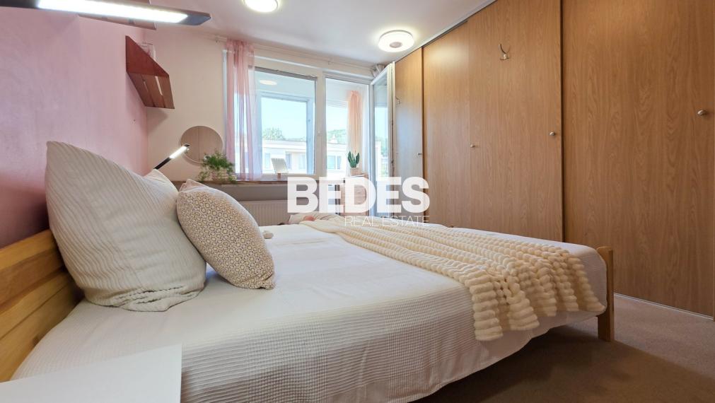 REZERVOVANÉ | 3 izbový byt, loggia, garáž, záhrada, Bojnice