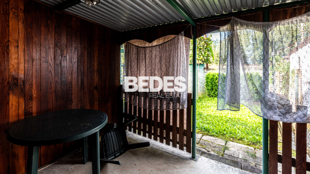 BEDES | Pôvodný 3 izbový byt v Sebedraží s garážou