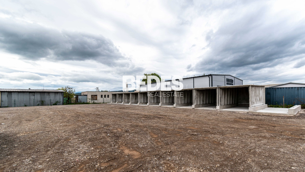 DOKONČENIE 03/2026 - Moderné garáže a skladové priestory v Prievidzi