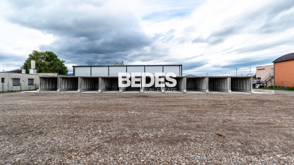 DOKONČENIE 03/2026 - Moderné garáže a skladové priestory v Prievidzi