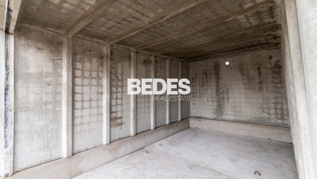 DOKONČENIE 03/2026 - Moderné garáže a skladové priestory v Prievidzi