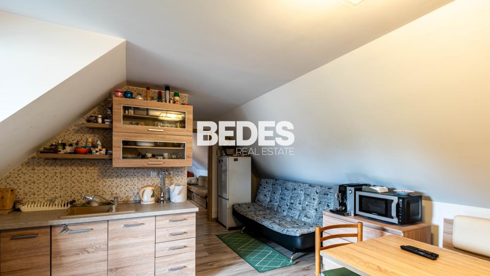 BEDES | Priestranný objekt s pozemkom 1676 m2 v Lazanoch