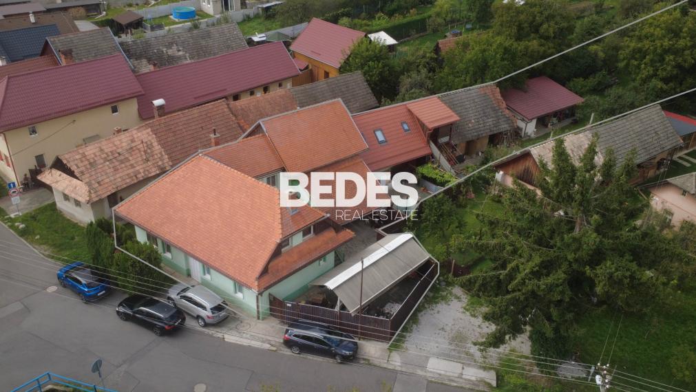 BEDES | Priestranný objekt s pozemkom 1676 m2 v Lazanoch