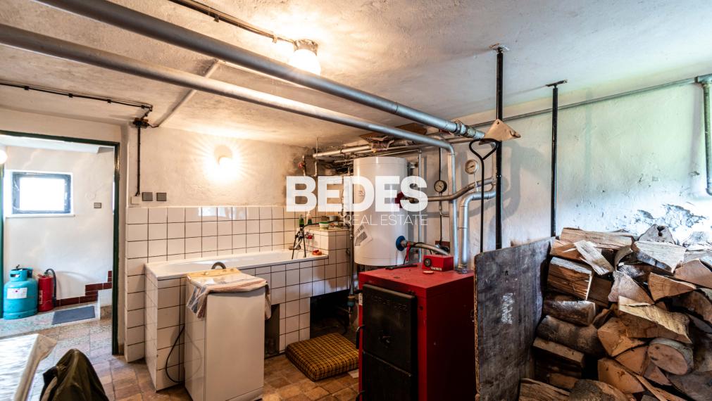 BEDES | Veľká usadlosť na samote pri lese, Valaská Belá – laz Púčkovci (7 500 m²)