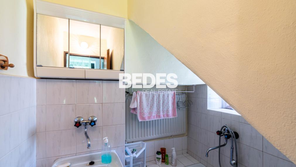 BEDES | Veľká usadlosť na samote pri lese, Valaská Belá – laz Púčkovci (7 500 m²)