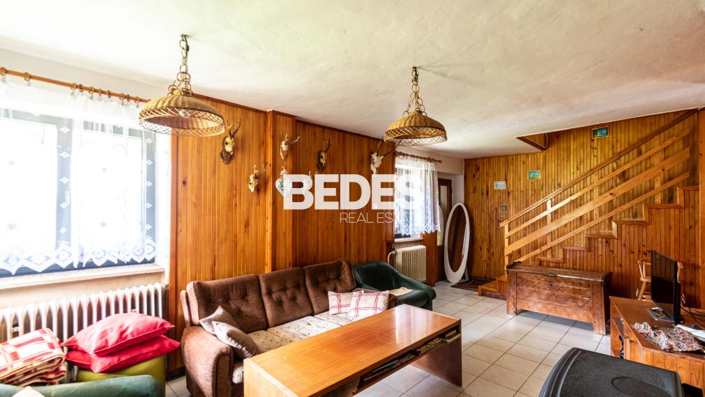 BEDES | Veľká usadlosť na samote pri lese, Valaská Belá – laz Púčkovci (7 500 m²)