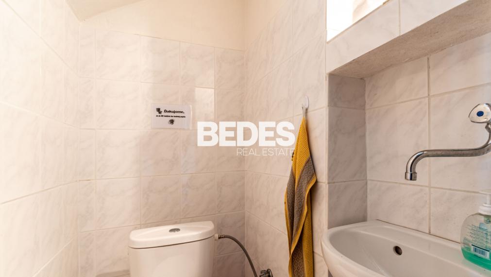 BEDES | Veľká usadlosť na samote pri lese, Valaská Belá – laz Púčkovci (7 500 m²)