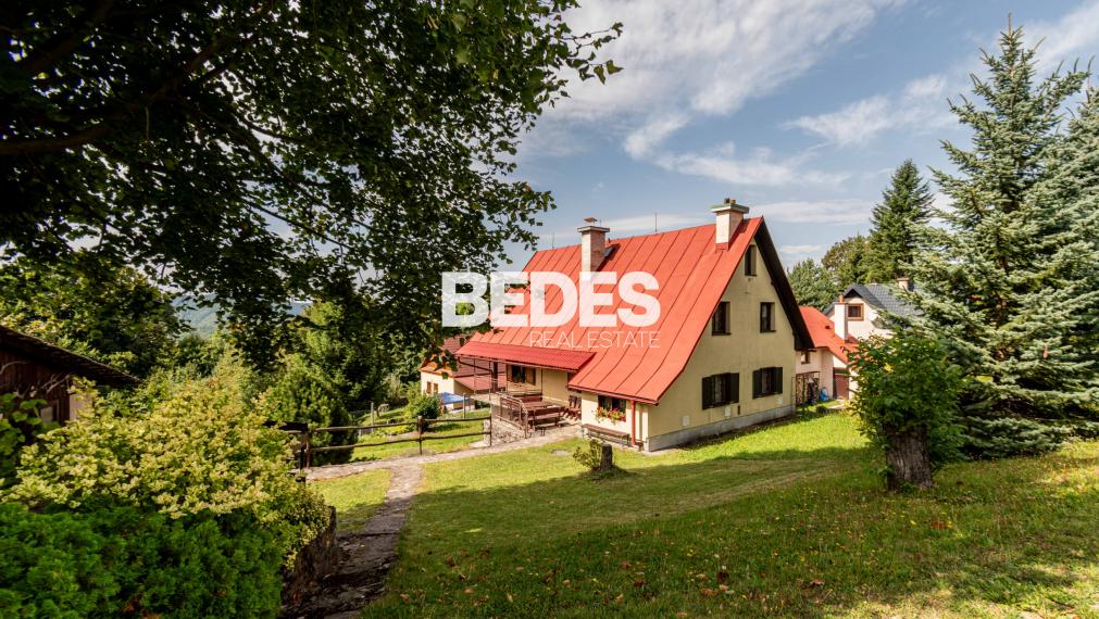 BEDES | Veľká usadlosť na samote pri lese, Valaská Belá – laz Púčkovci (7 500 m²)
