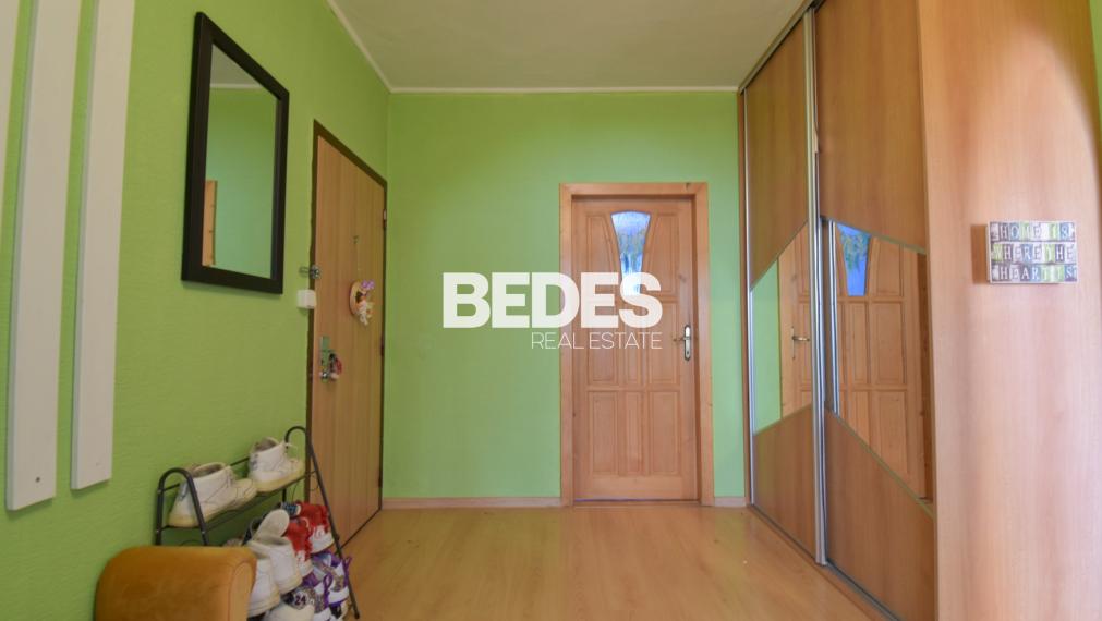 BEDES | 3 izbový byt, 72m2, 2p/7p, loggia, Okružná, Handlová