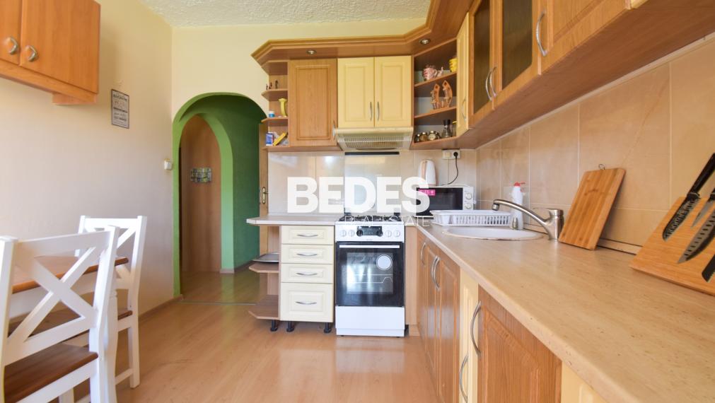 BEDES | 3 izbový byt, 72m2, 2p/7p, loggia, Okružná, Handlová