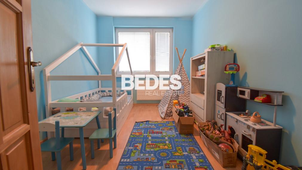 BEDES | 3 izbový byt, 72m2, 2p/7p, loggia, Okružná, Handlová