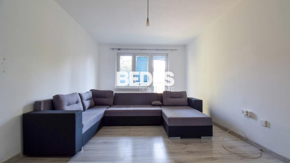 BEDES | Rekonštruovaný 2 izb. byt, 56m2, balkón, Handlová