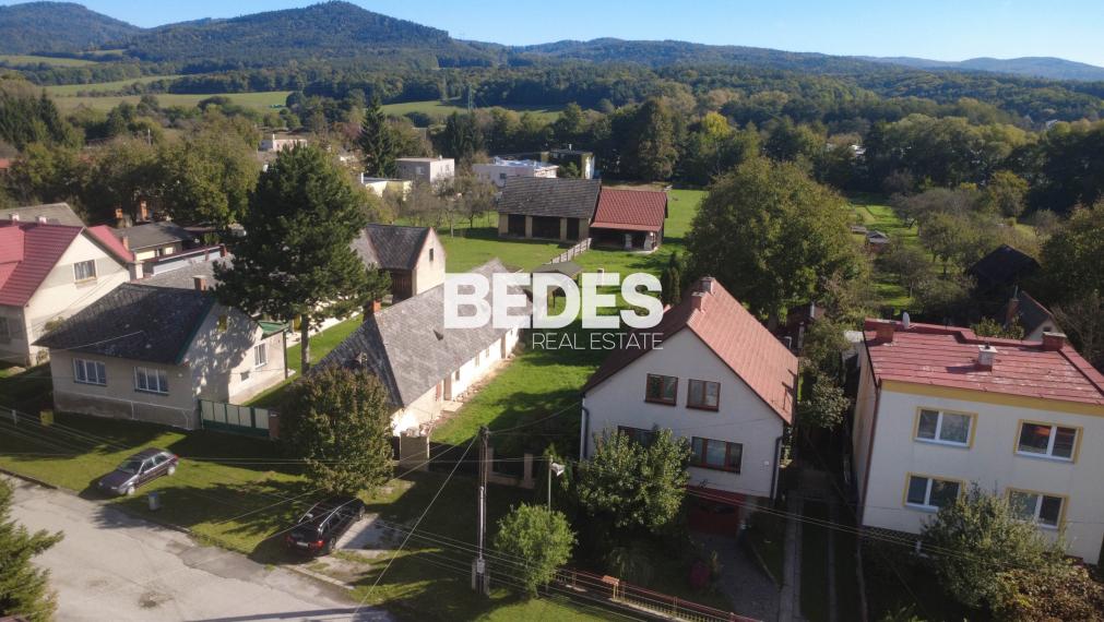 BEDES | Atraktívny pozemok vhodný na výstavbu v obci Poluvsie, 2698m2