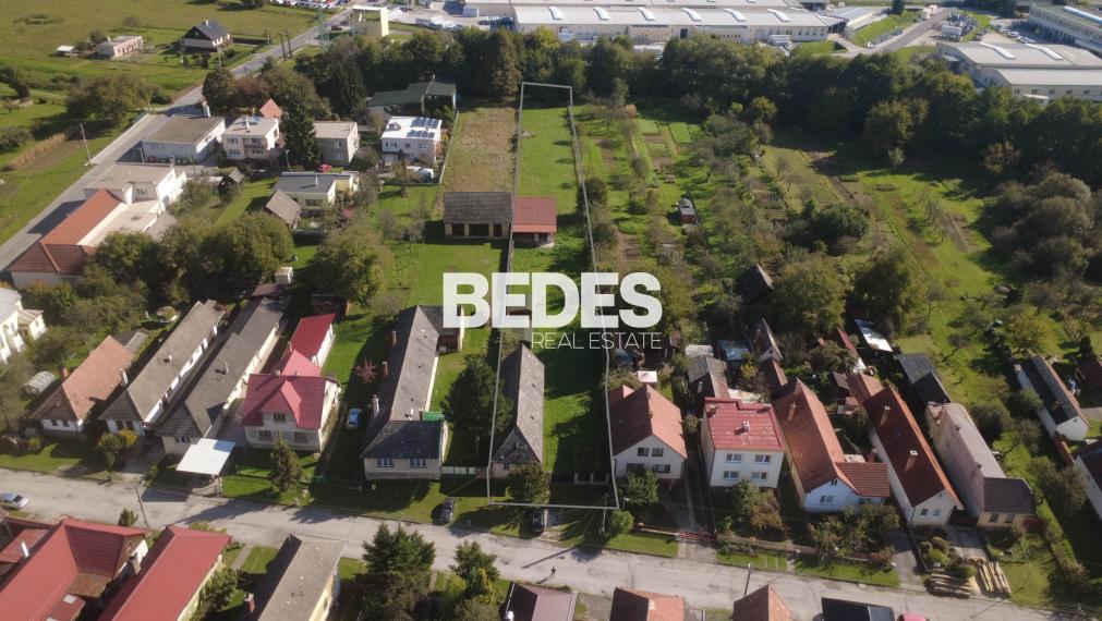 BEDES | Atraktívny pozemok vhodný na výstavbu v obci Poluvsie, 2698m2