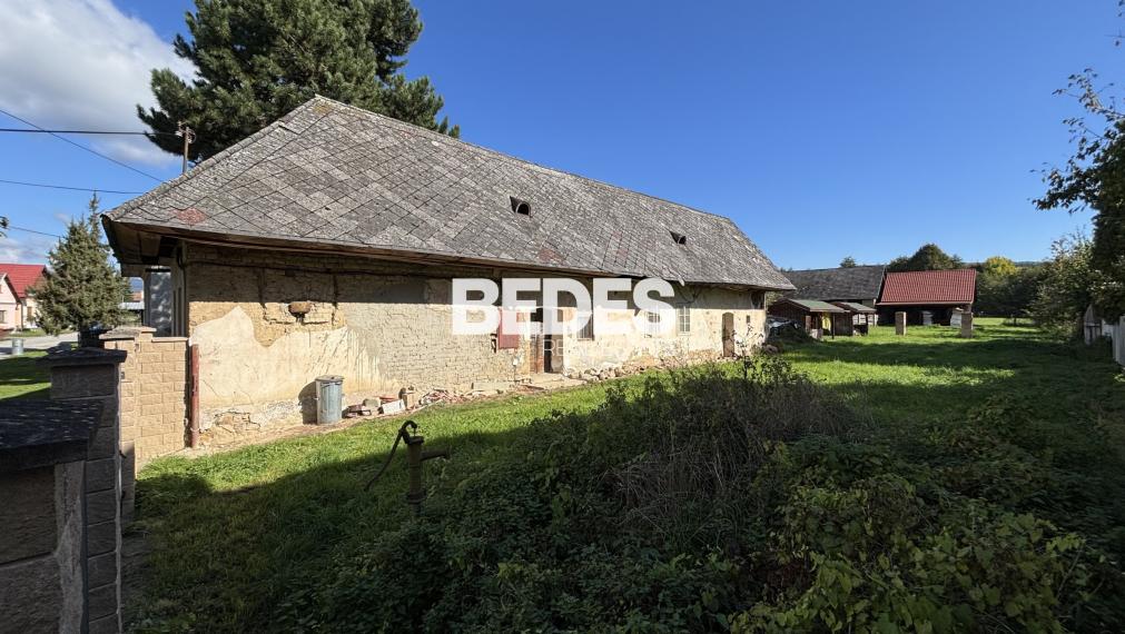 BEDES | Atraktívny pozemok vhodný na výstavbu v obci Poluvsie, 2698m2