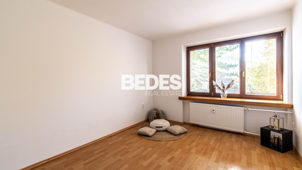 BEDES | Predaj 2-izb. bytu so samostatným kúrením, Handlová