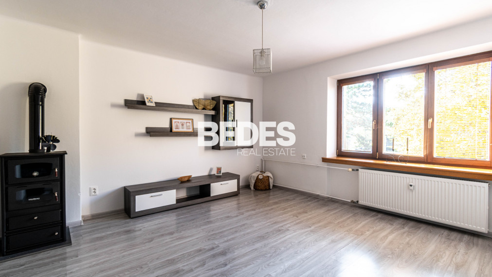 BEDES | Predaj 2-izb. bytu so samostatným kúrením, Handlová