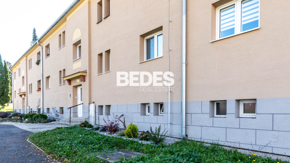 BEDES | Predaj 2-izb. bytu so samostatným kúrením, Handlová