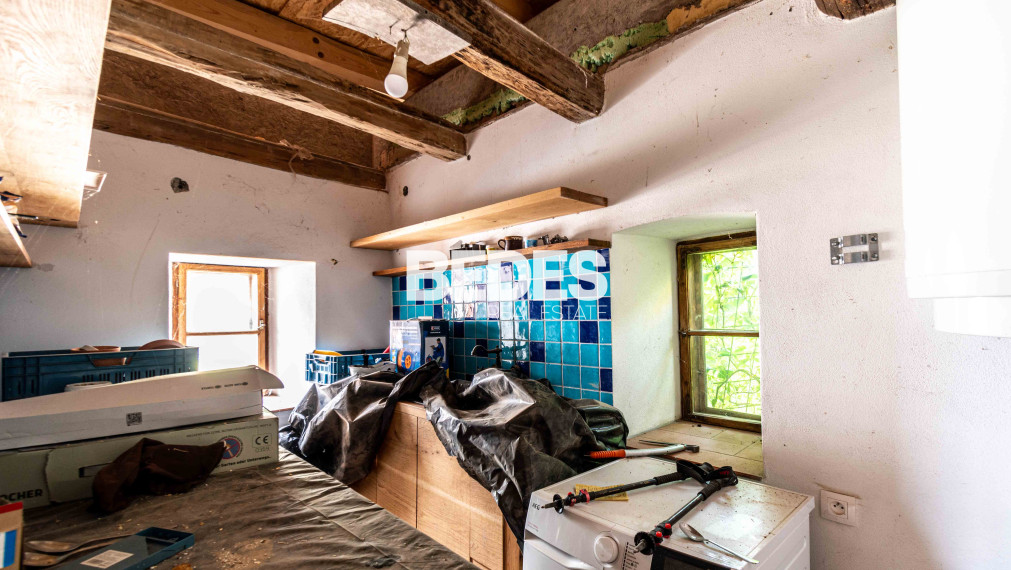 BEDES | Tradičný rodinný dom v rekonštrukcií, obec Šútovce