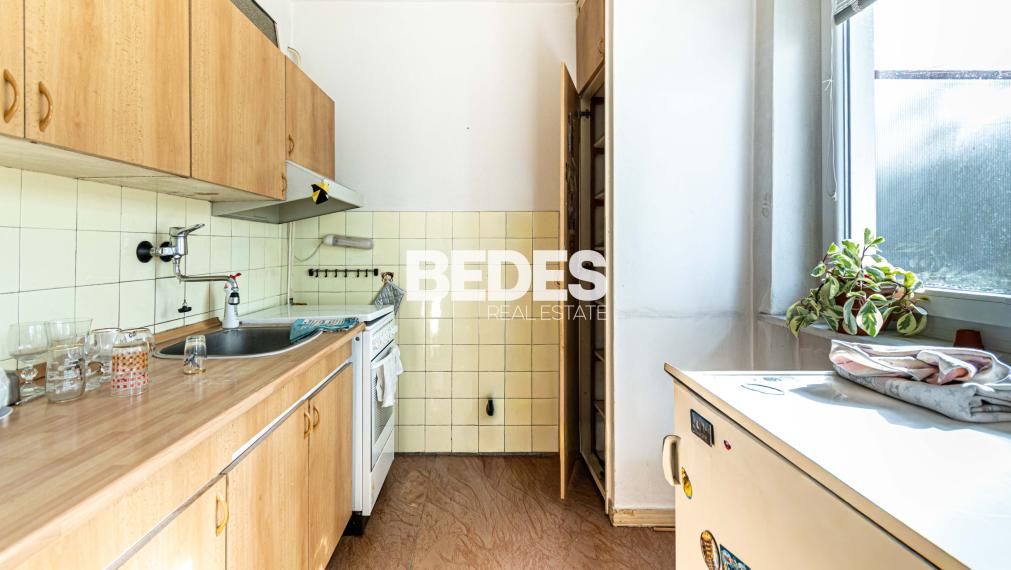 3-izbový byt na rekonštrukciu | Pred Poľom, Trenčín