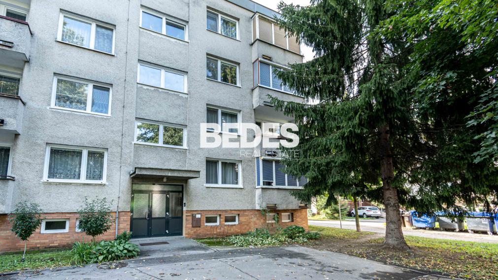 3-izbový byt na rekonštrukciu | Pred Poľom, Trenčín