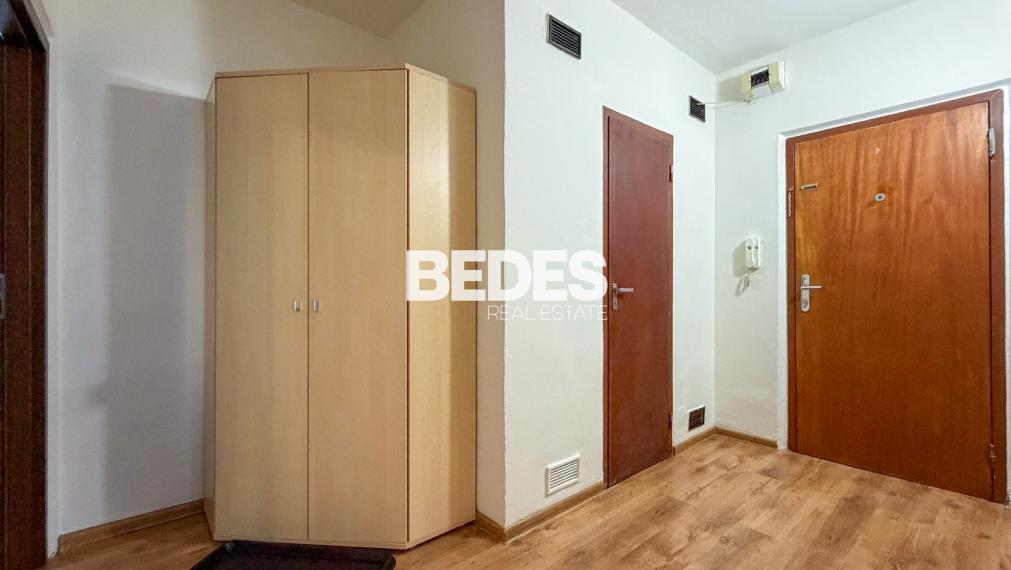 Prenájom – veľkometrážny 2izb. byt, 2x balkón, MC, Handlová