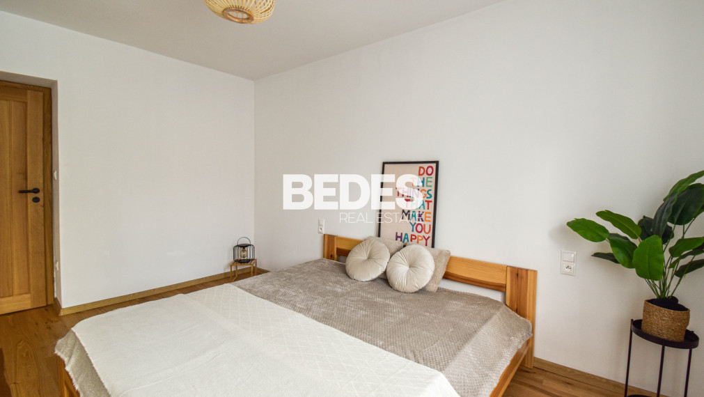 BEDES | Prenájom 2-izb. byt, moderný, zariadený, Handlová